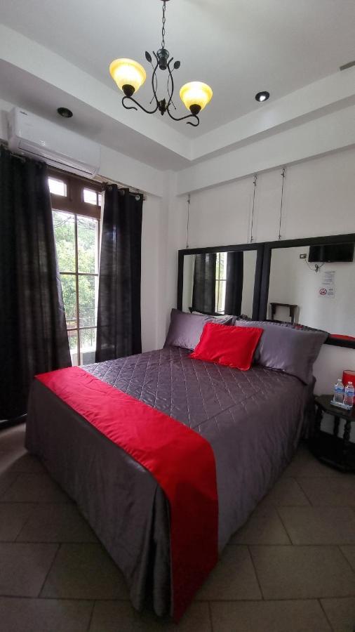 גואטמלה Cayalito Apart Hotel מראה חיצוני תמונה